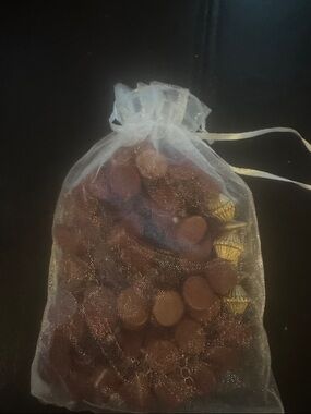 Sheer Organza Jewelry Pouch with Plunder Brown Bead Necklace w gold tone ascents